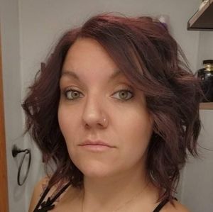 Meet your Posher, Alyx